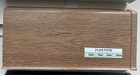 Напольный плинтус Deconika Д-П100 (пластиковый с кабель-каналом) 211 Дуб рустик, 2200/100/22мм, 1 м.п.